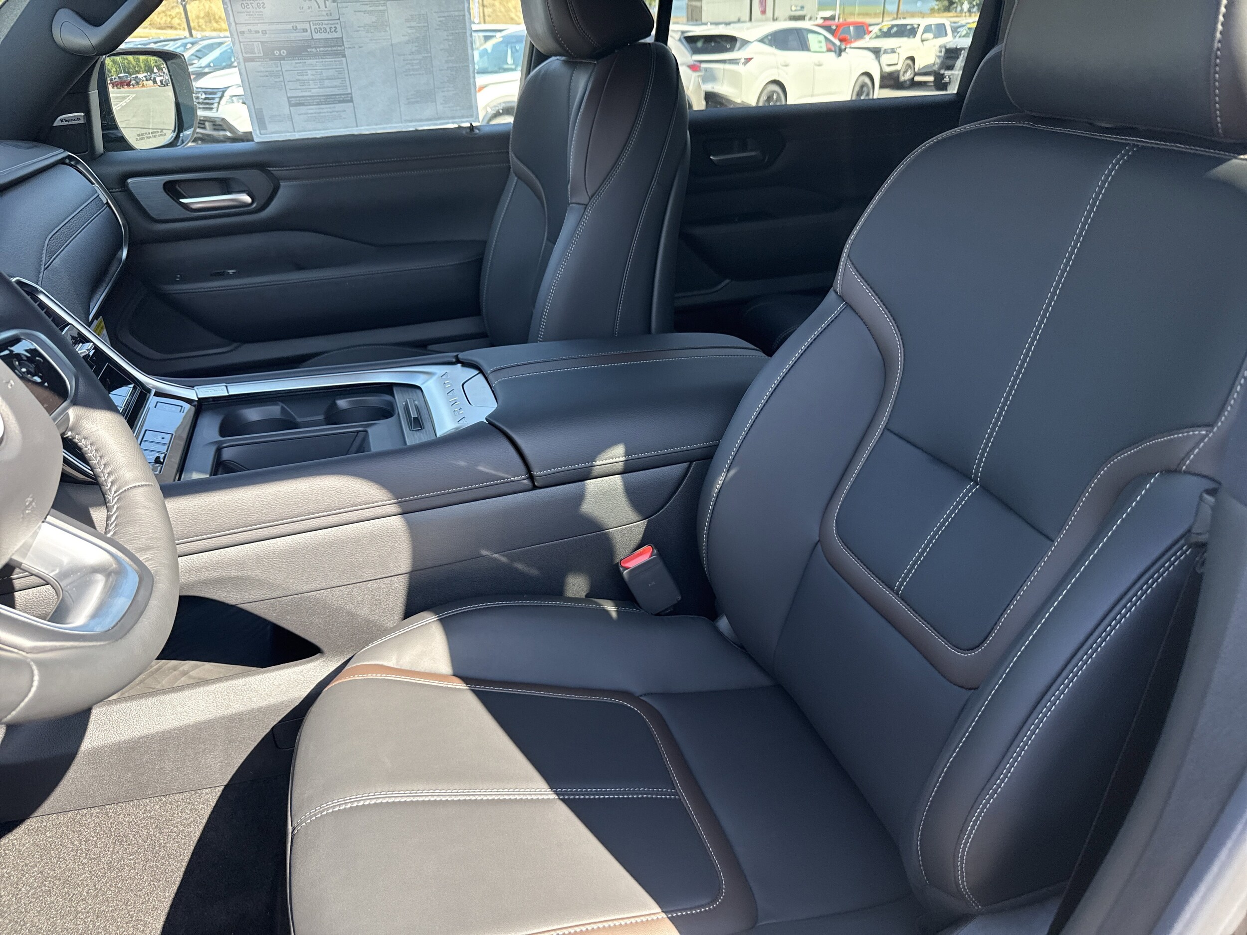 2026 Nissan Armada SL - Photo 25