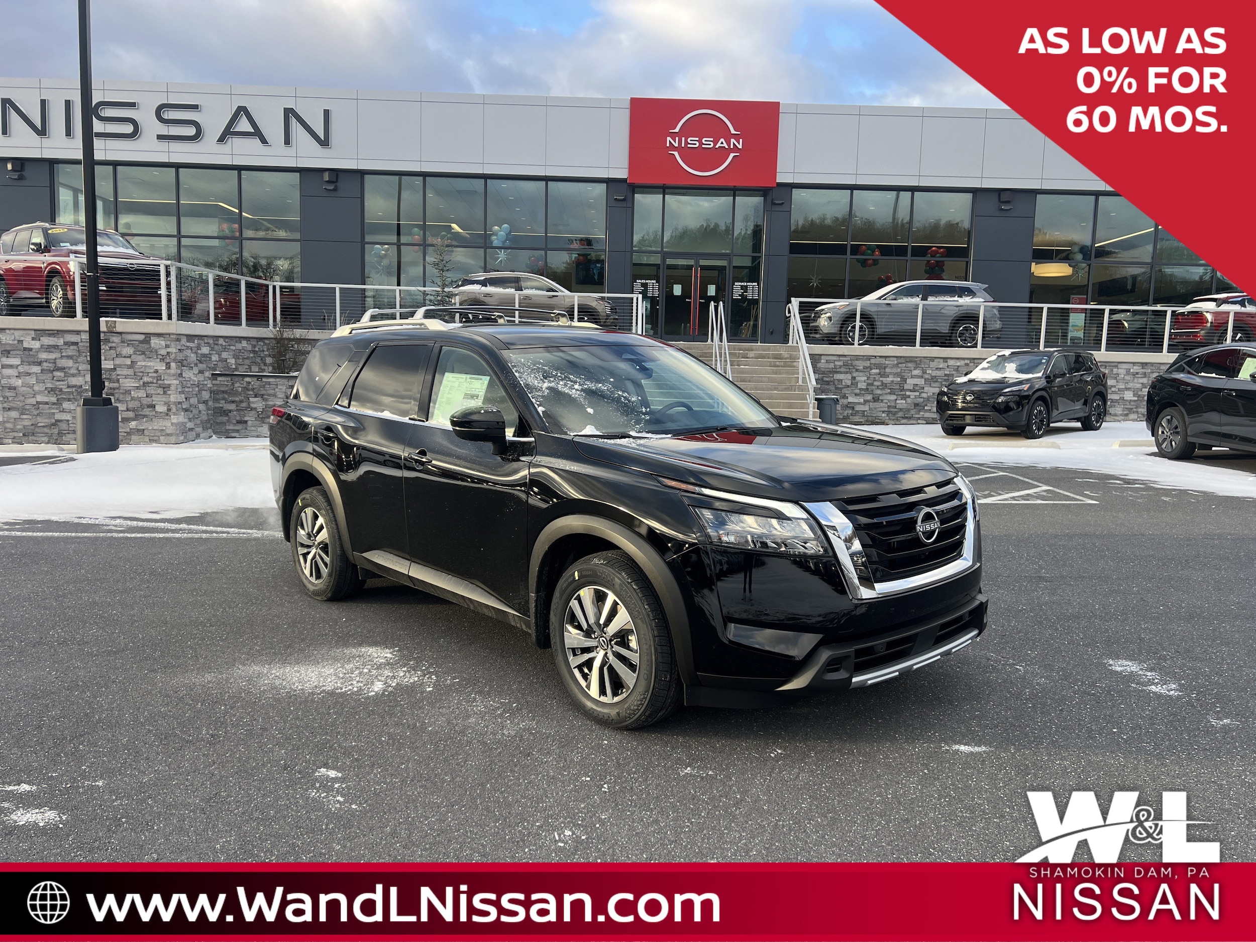 2025 Nissan Pathfinder SL's photo