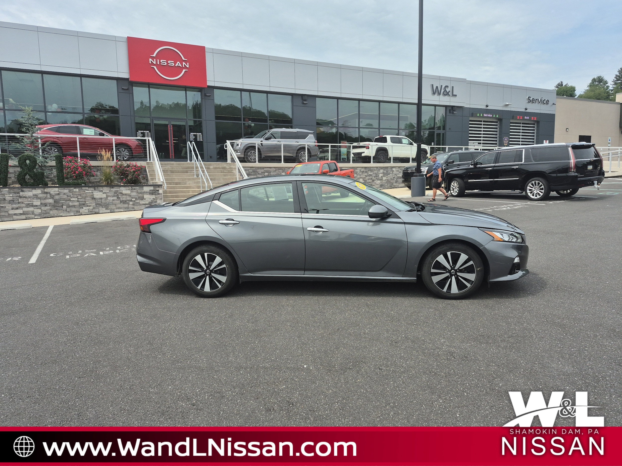 Used 2019 Nissan Altima SV with VIN 1N4BL4DV5KC168124 for sale in Shamokin Dam, PA