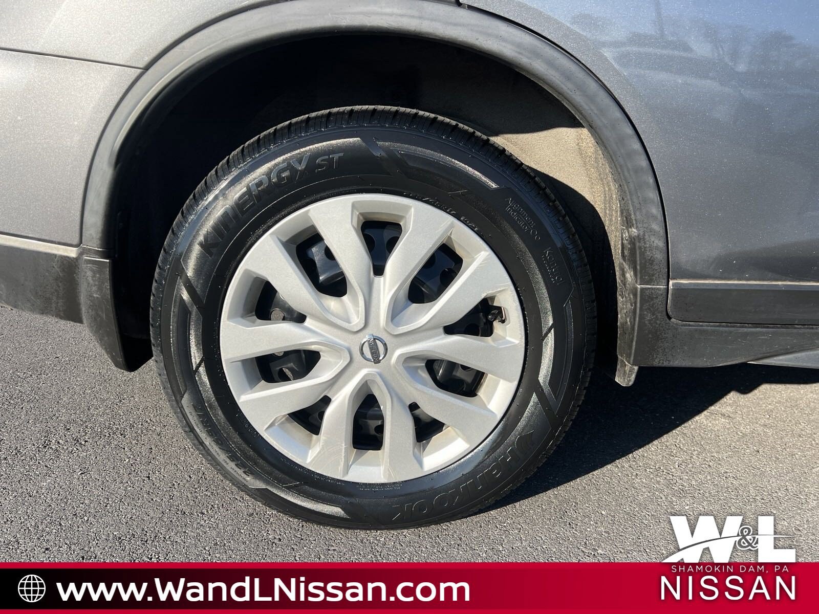 2018 Nissan Rogue S photo 3