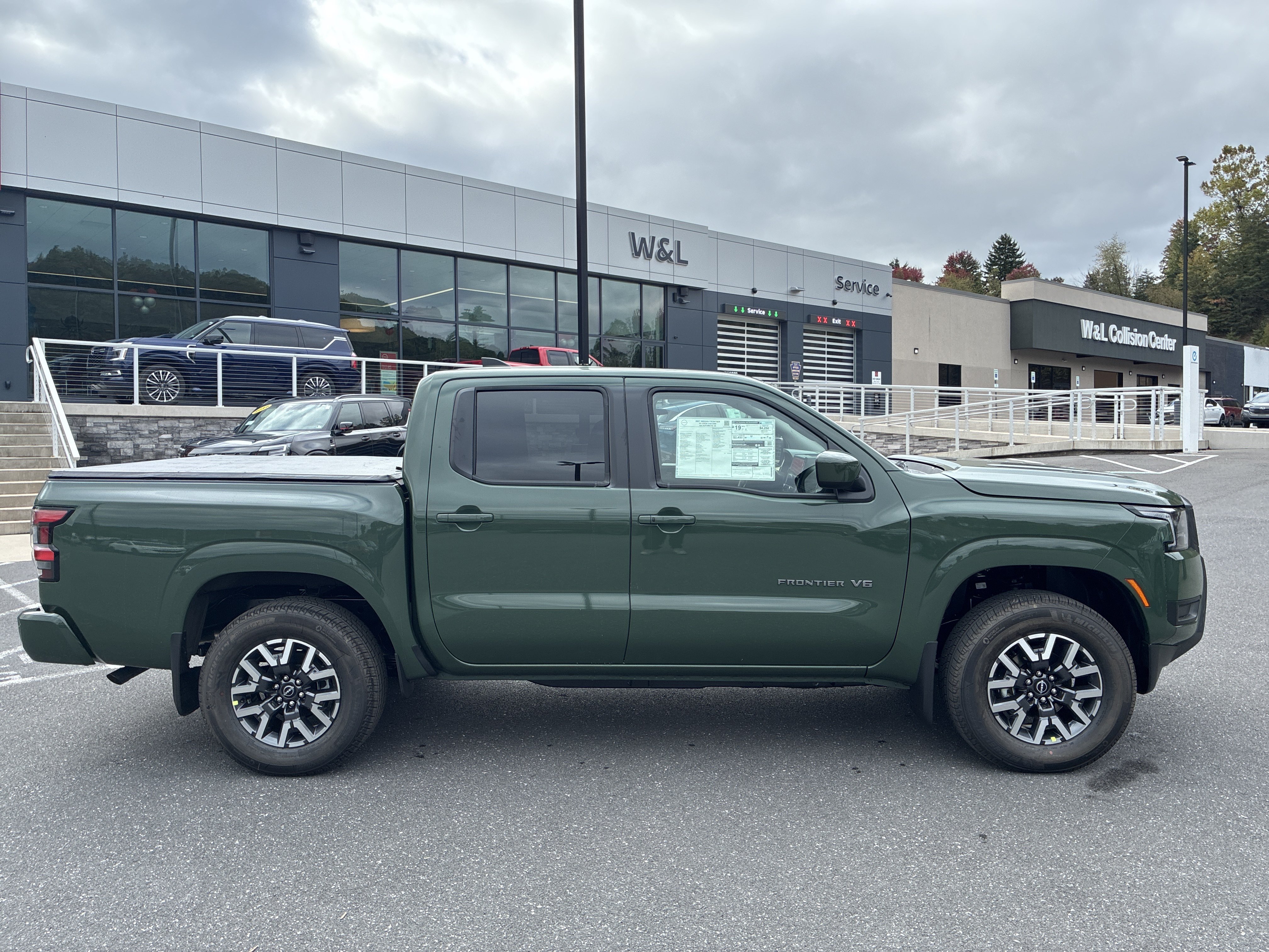 New 2027 Nissan Frontier SV Truck Crew Cab
