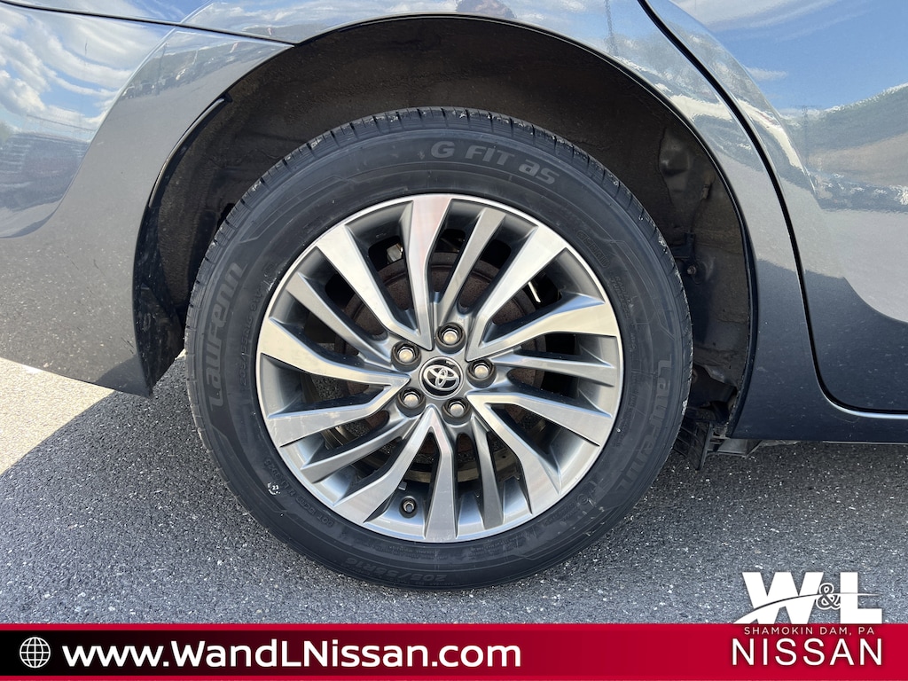 Used 2019 Toyota Corolla XLE Sedan