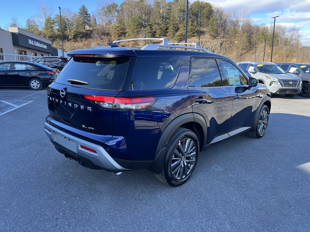 New 2025 Nissan Pathfinder SL SUV
