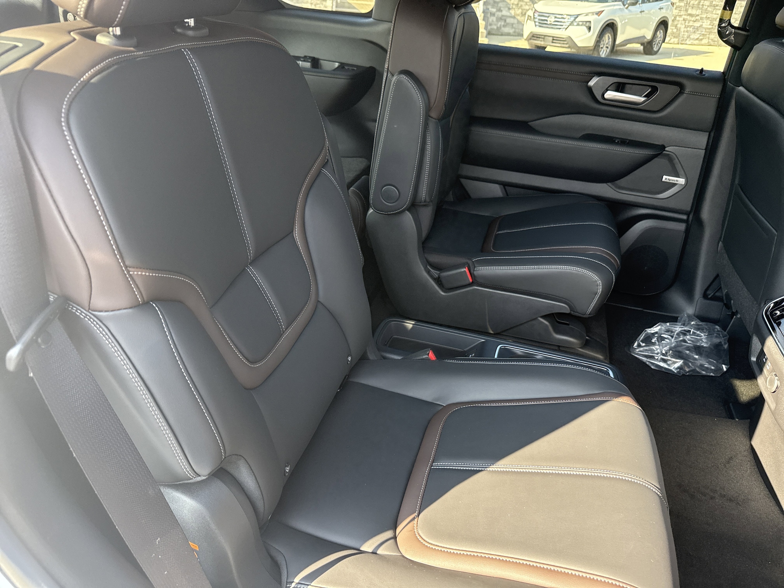 2026 Nissan Armada SL - Photo 13