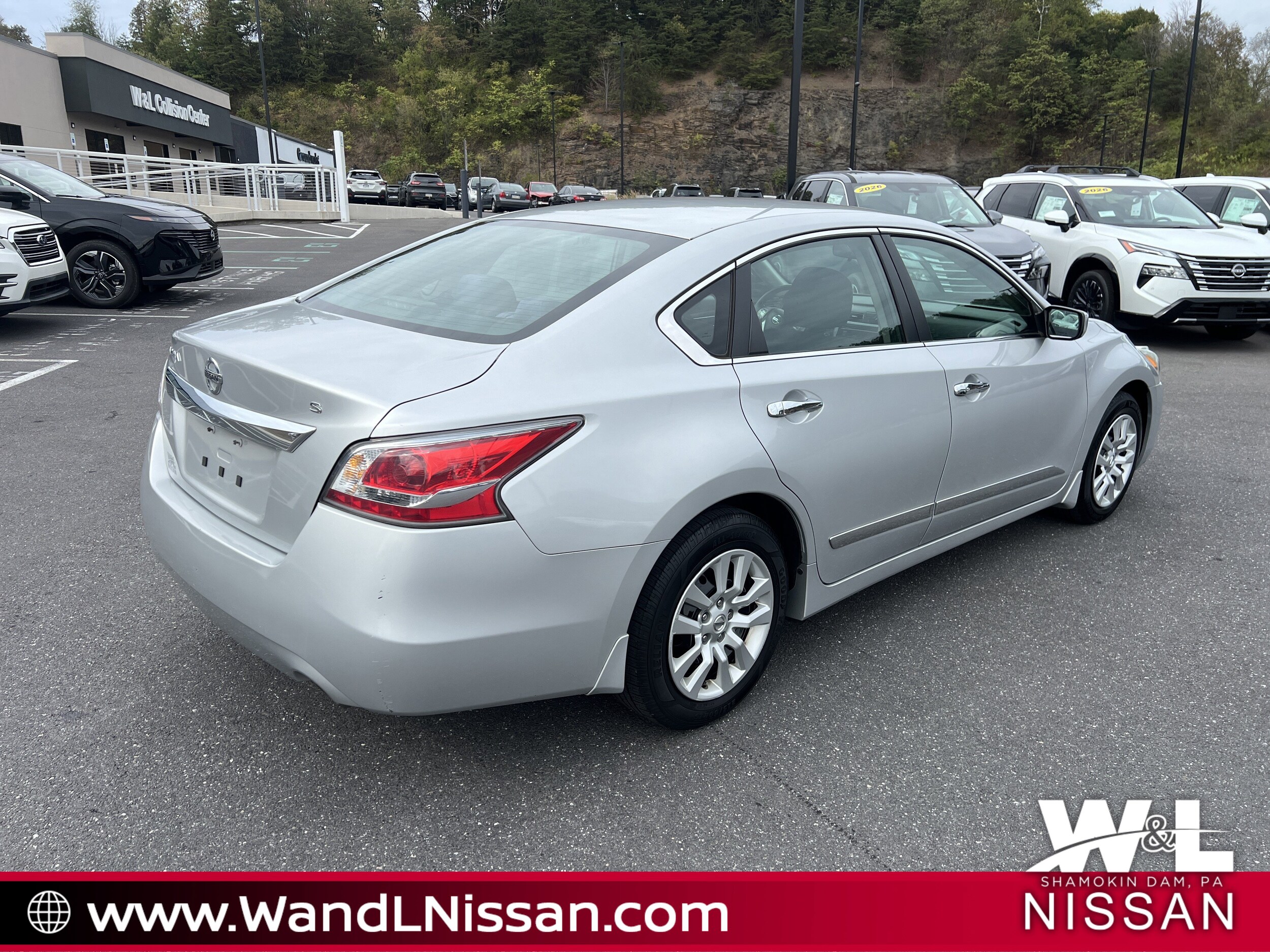 2015 Nissan Altima 2.5 S photo 4