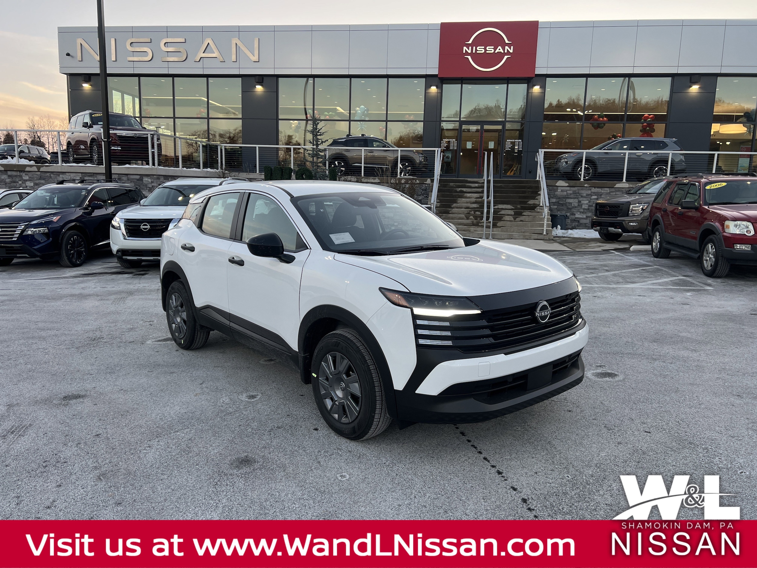 2026 Nissan KICKS S's photo