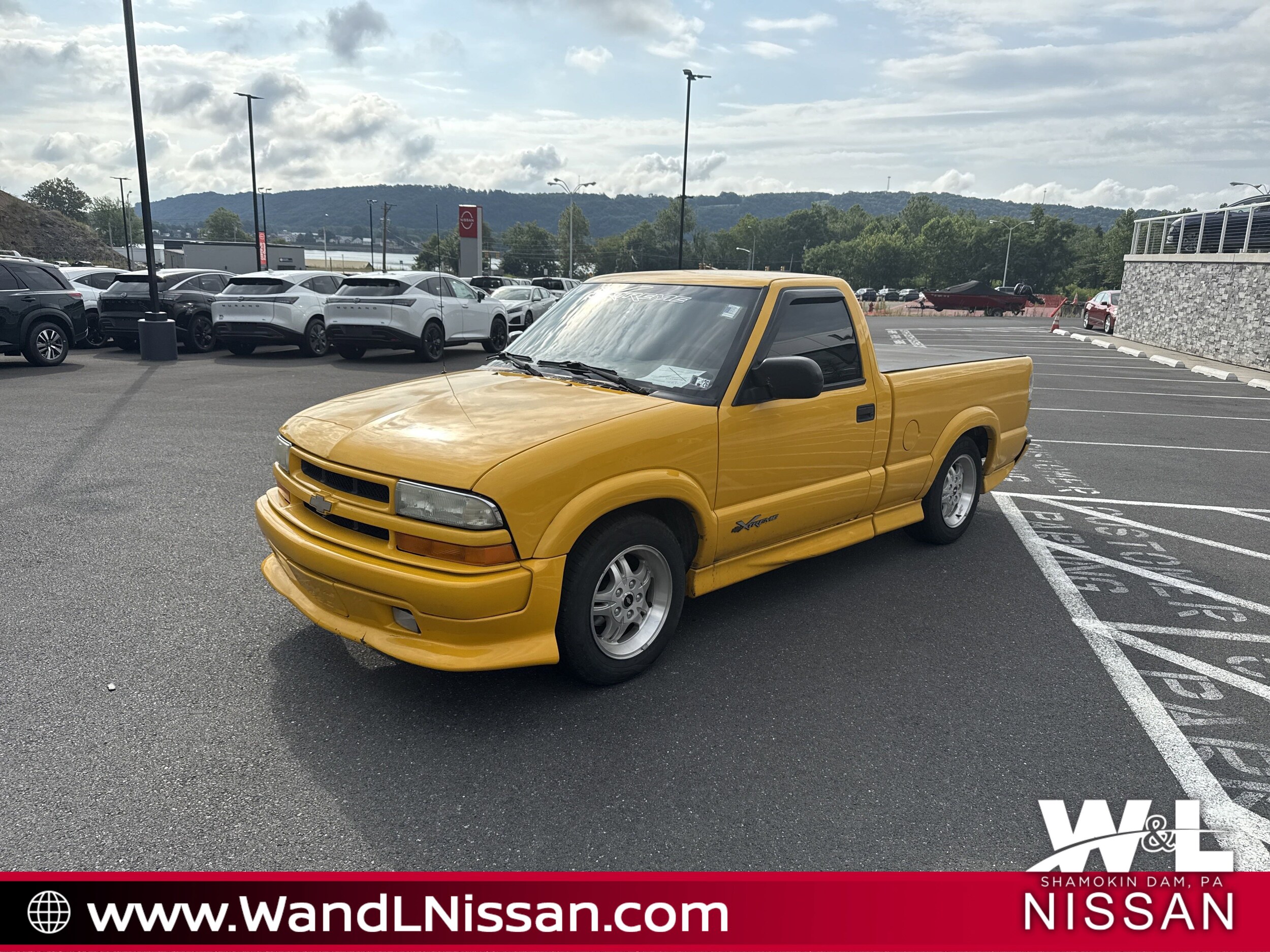 2003 Chevrolet S-10 Pickup photo 3