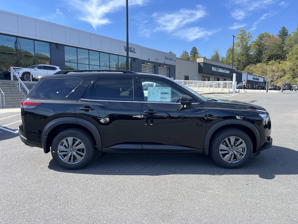 New 2025 Nissan Pathfinder SV SUV