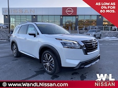 2025 Nissan Pathfinder Platinum Platinum 4WD