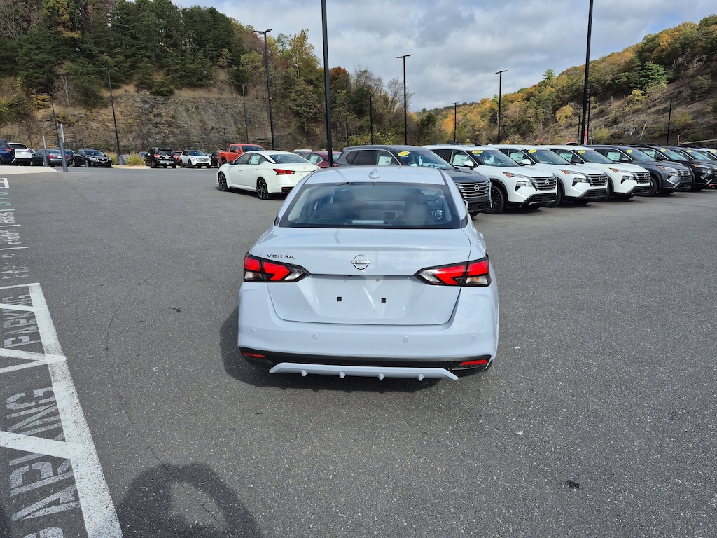 New 2025 Nissan Versa SV Sedan