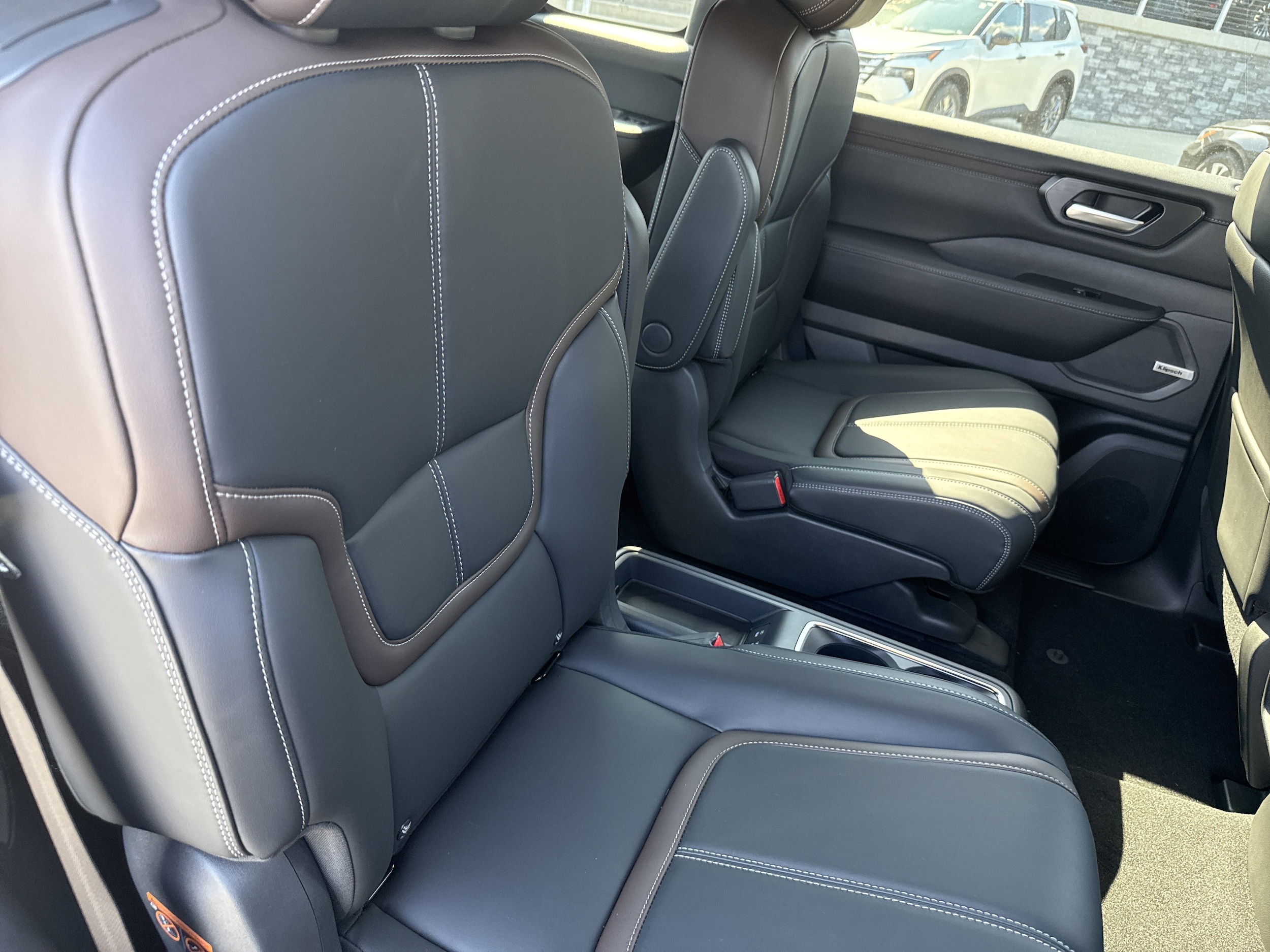 2026 Nissan Armada SL - Photo 13