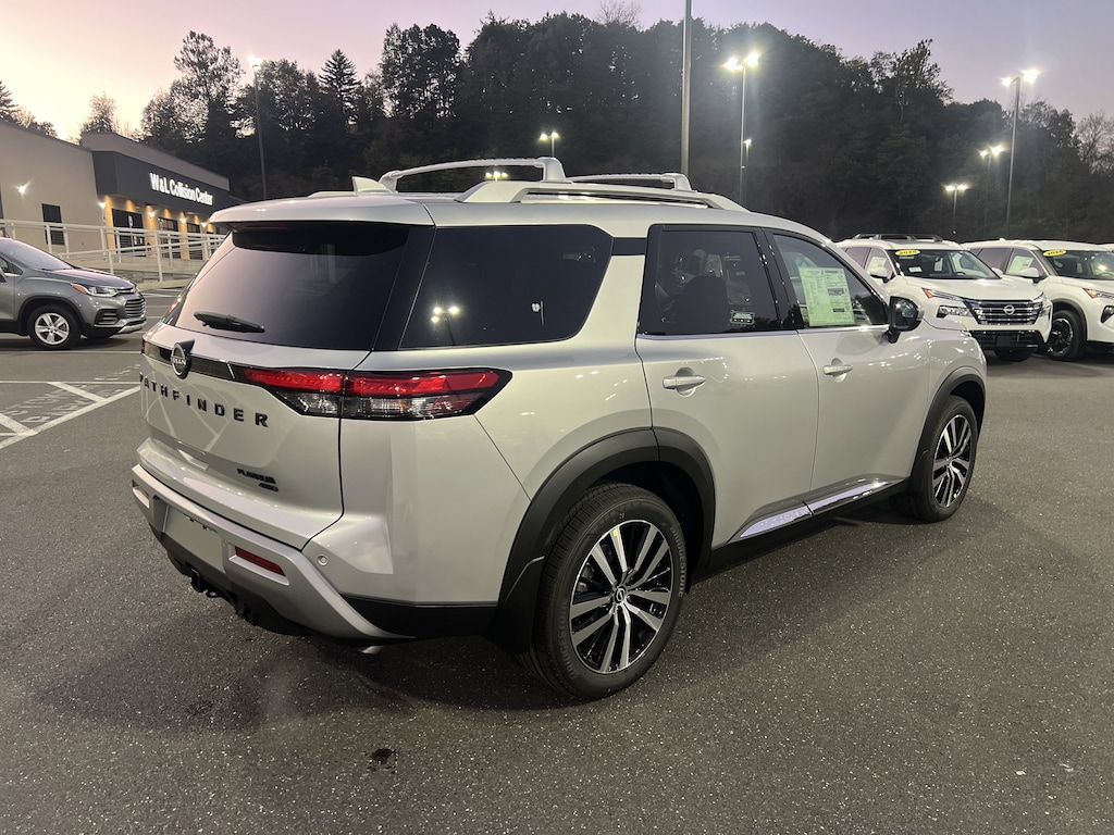 New 2025 Nissan Pathfinder Platinum SUV