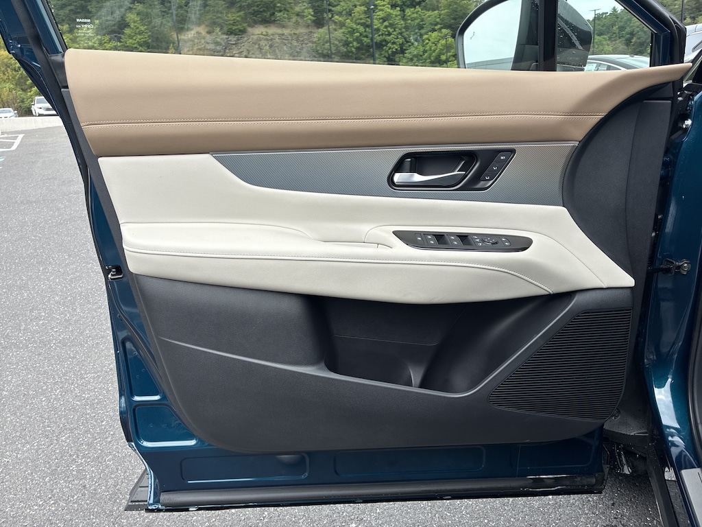 New 2027 Nissan Murano Platinum Crossover