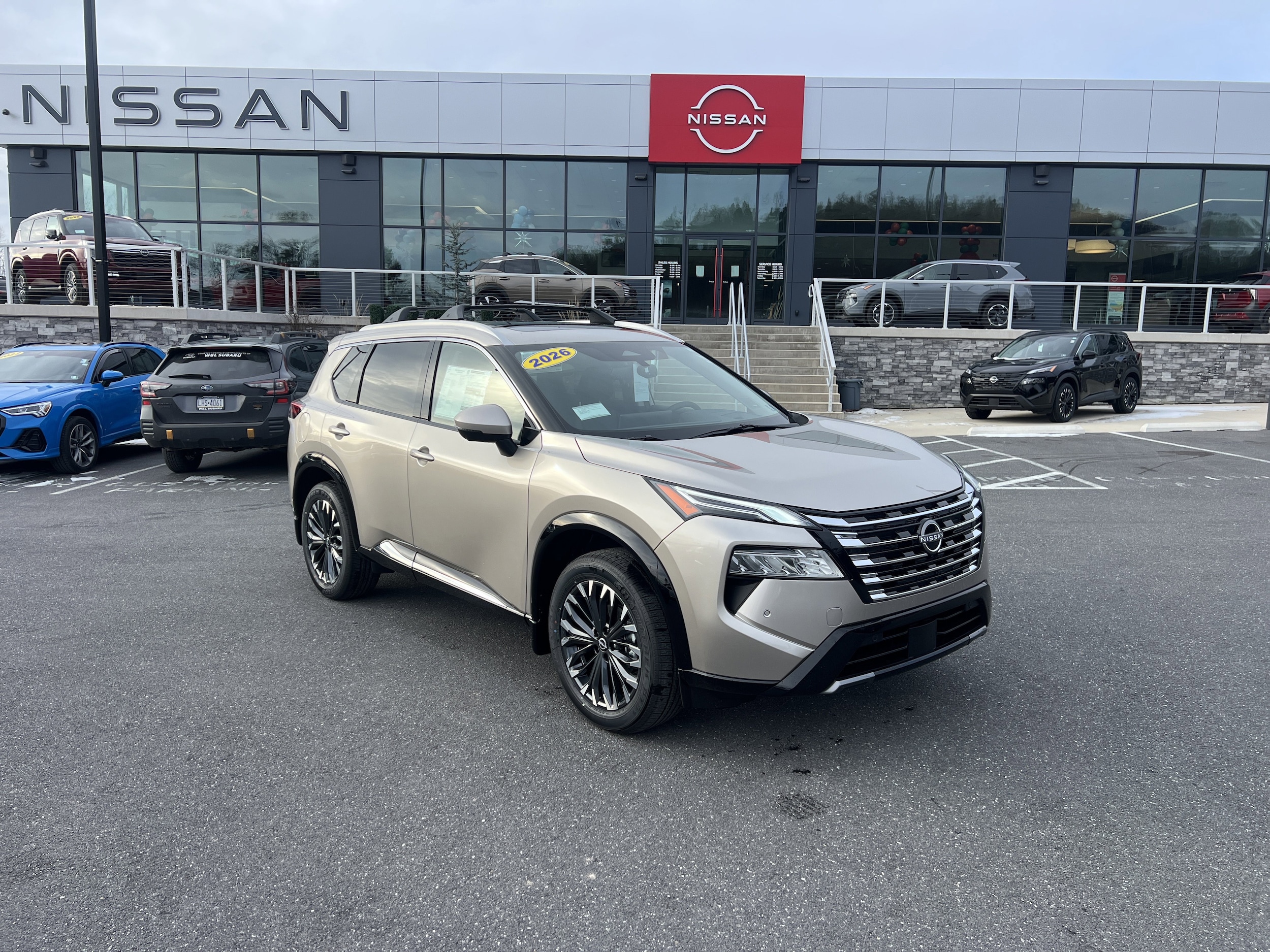 2026 Nissan Rogue Platinum's photo