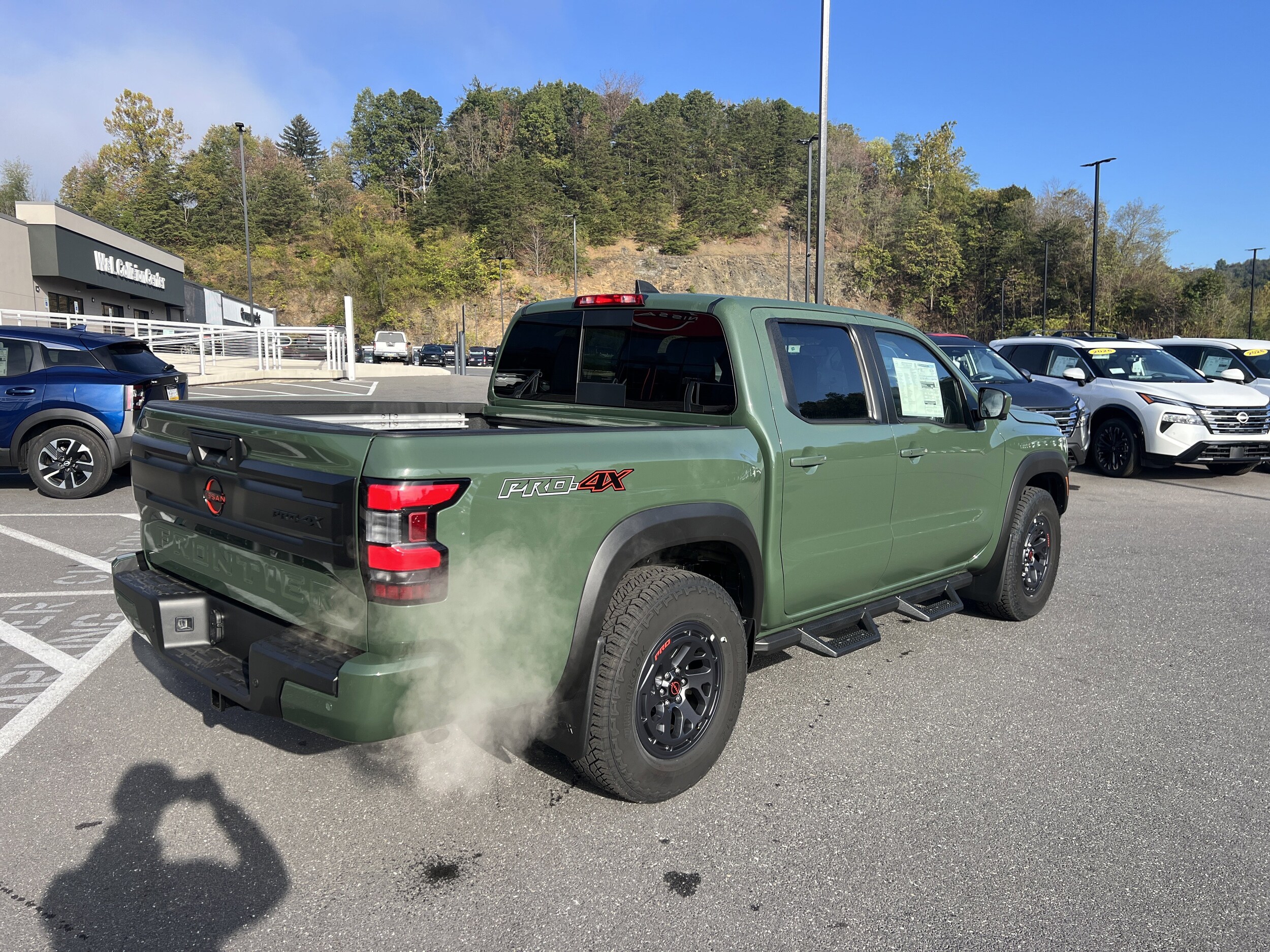 2026 Nissan Frontier PRO-4X photo 3