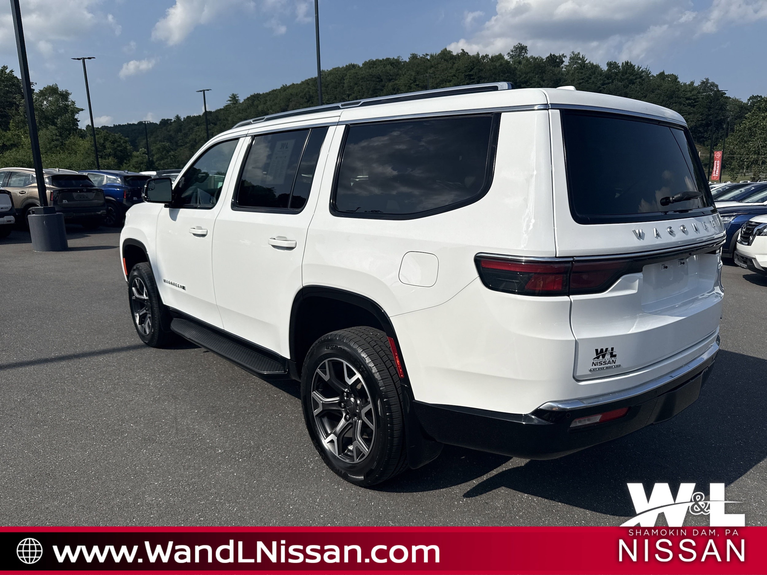 2023 Jeep Wagoneer Series III - Photo 6