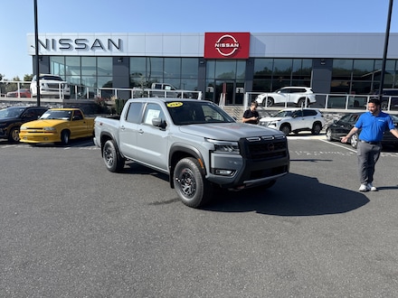 2025 Nissan Frontier PRO-4X Truck Crew Cab 2025 Nissan Frontier PRO-4X Truck Crew Cab
