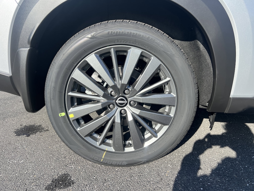 New 2025 Nissan Pathfinder SL SUV