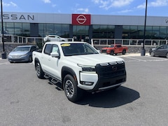 2025 Nissan Frontier PRO-4X Truck Crew Cab