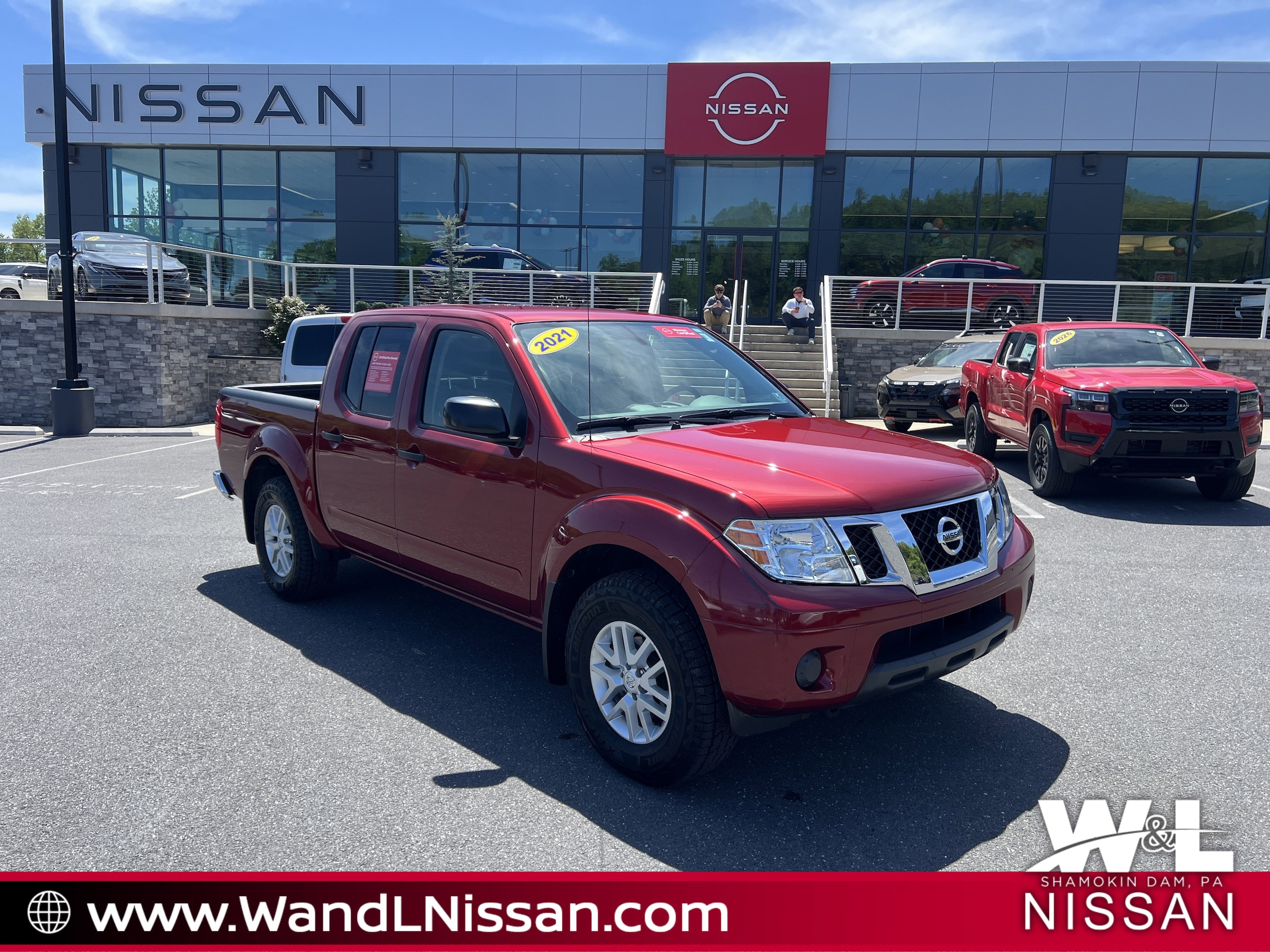 2021 Nissan Frontier SV Crew Cab 4X4 SWB's photo