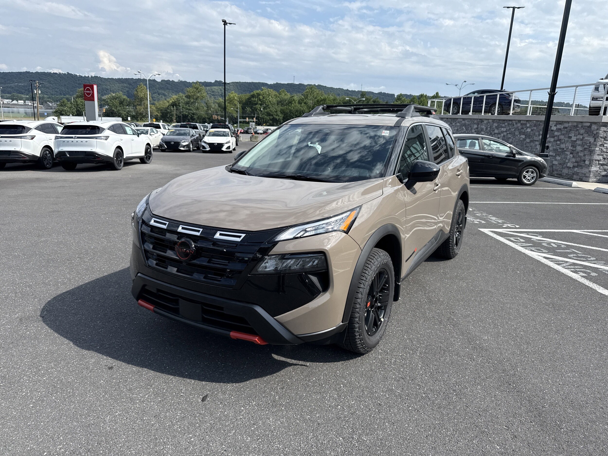 2026 Nissan Rogue SV photo 3