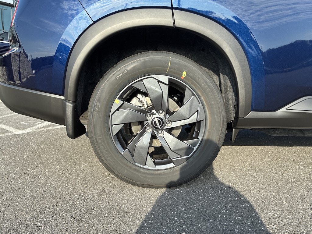 New 2026 Nissan Rogue SV SUV