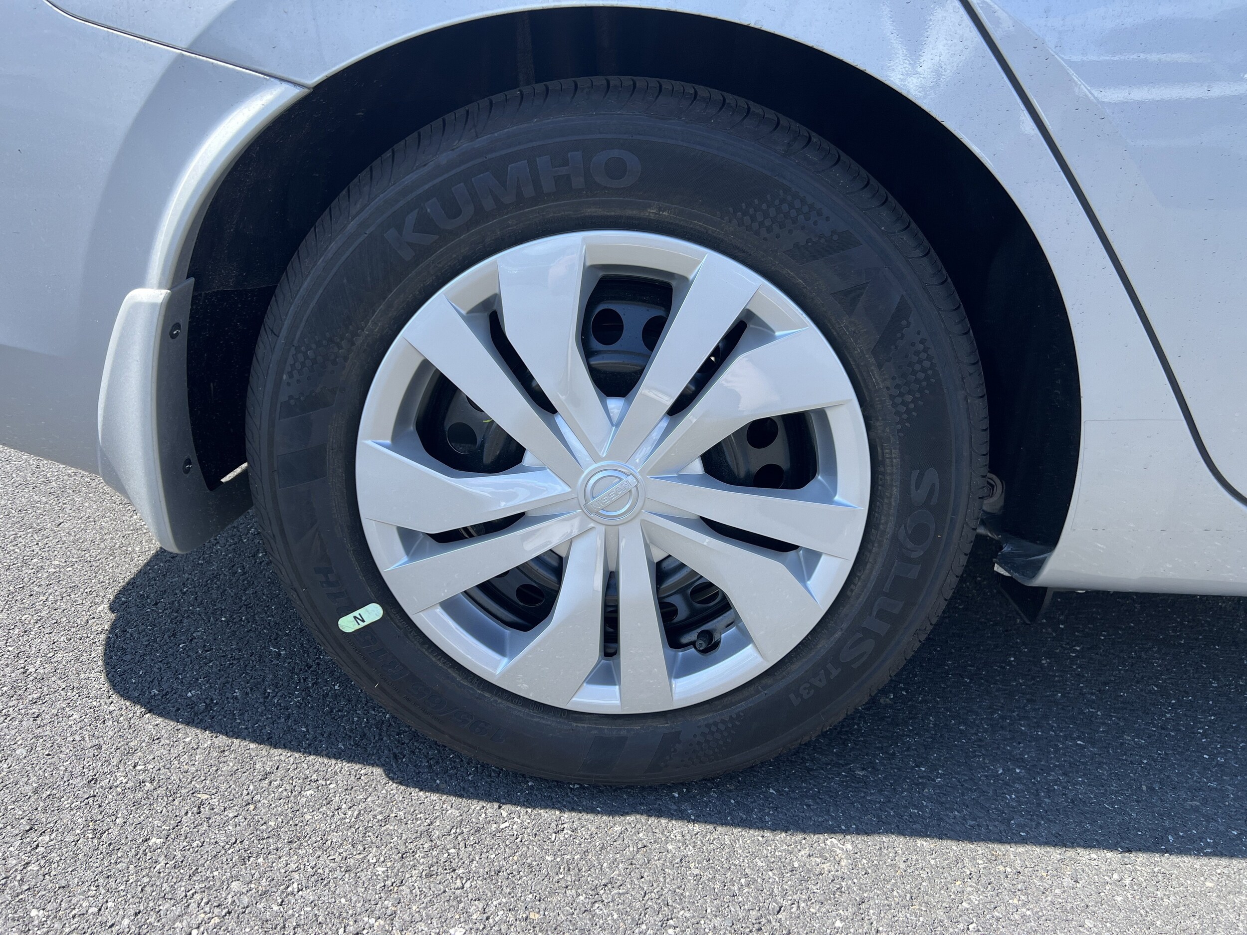 2025 Nissan Versa S photo 2
