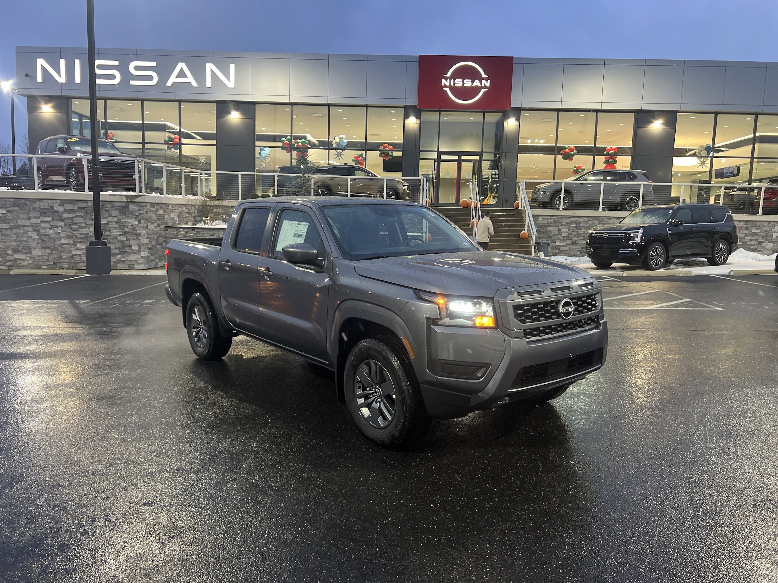 2026 Nissan Frontier SV's photo