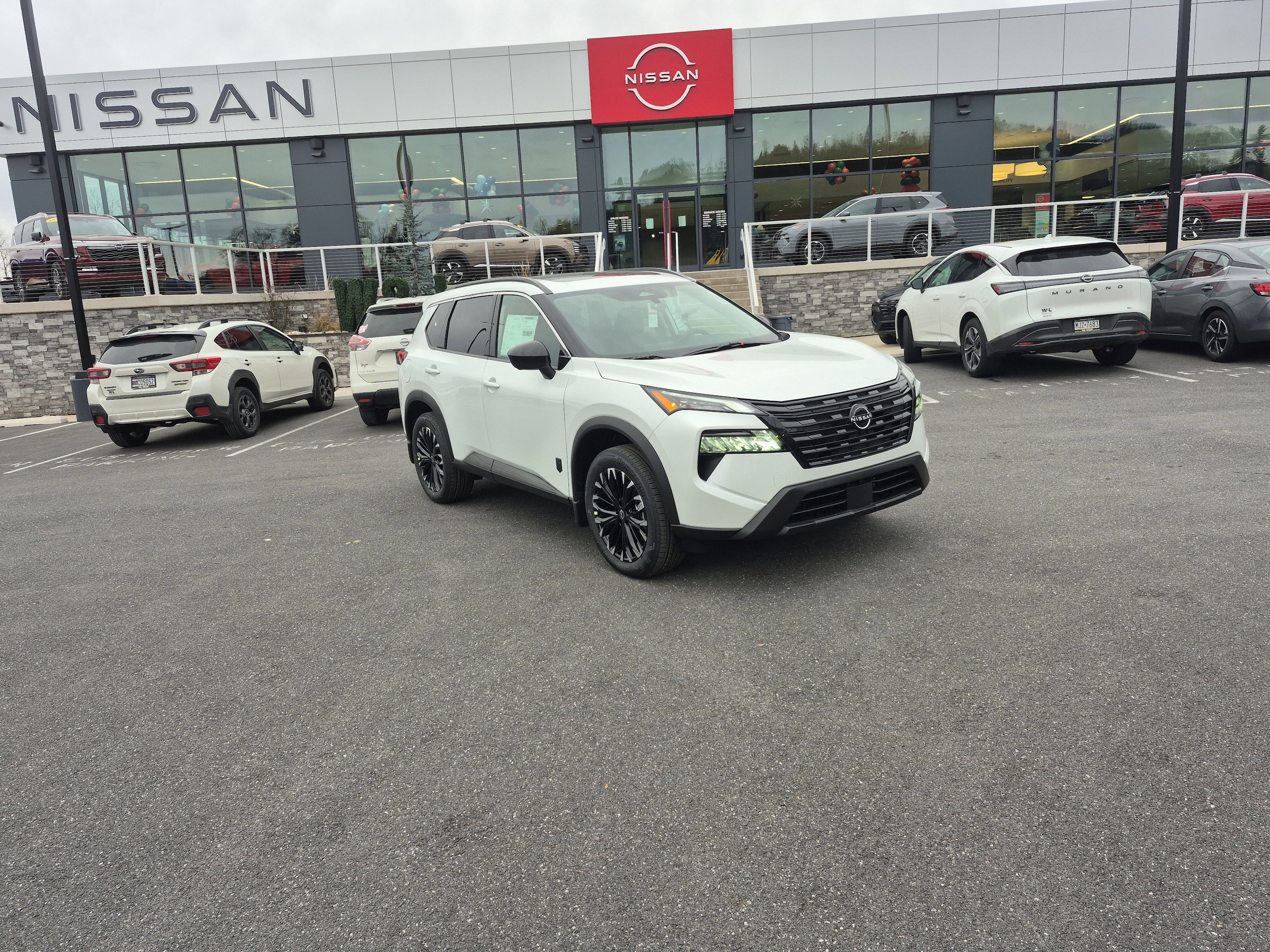 2026 Nissan Rogue Dark Armor's photo