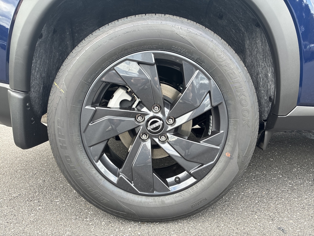 New 2026 Nissan Rogue SV SUV