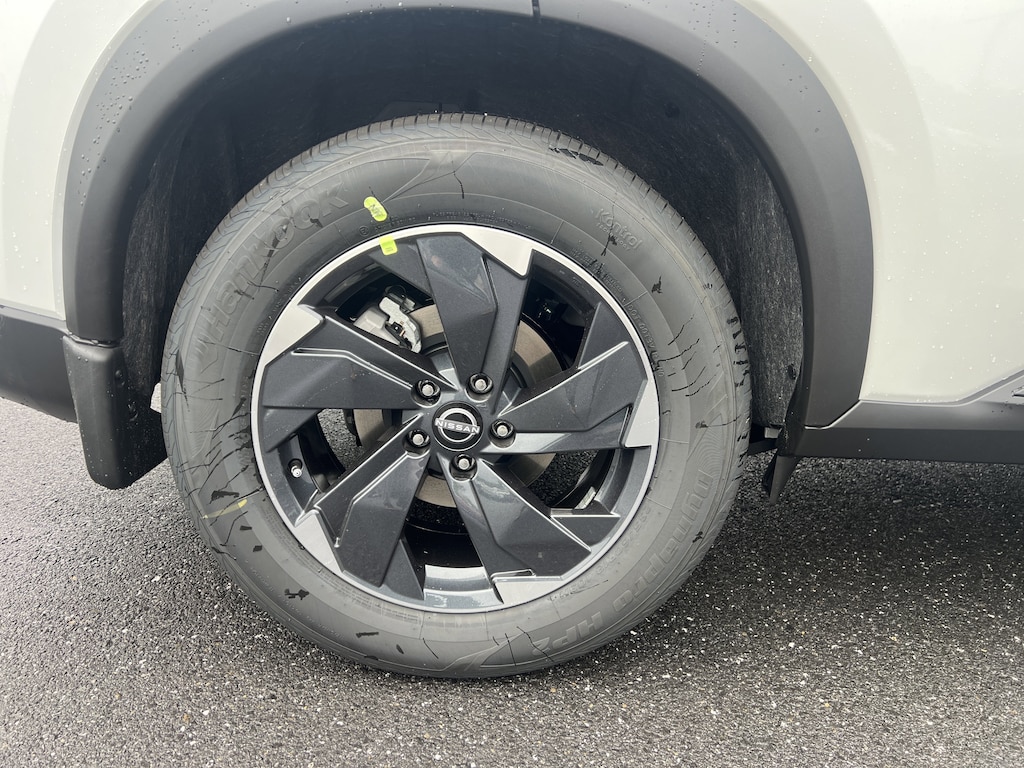 New 2026 Nissan Rogue SV SUV