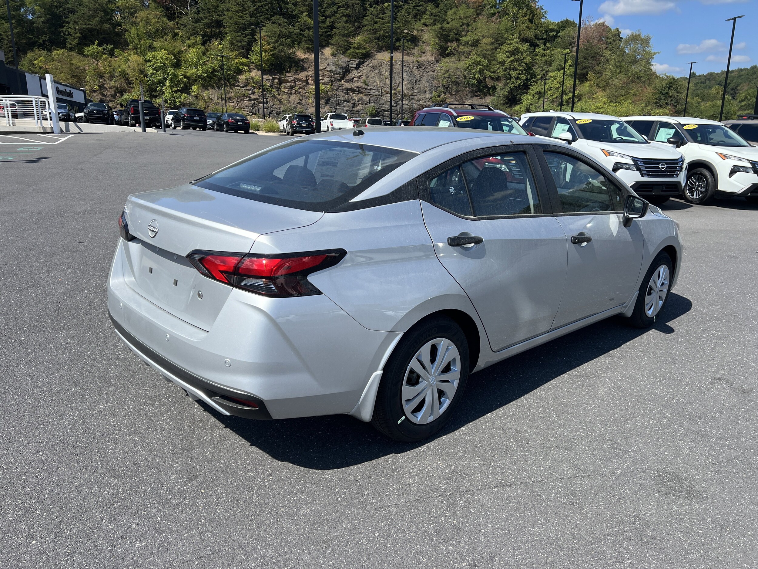 2025 Nissan Versa S photo 3