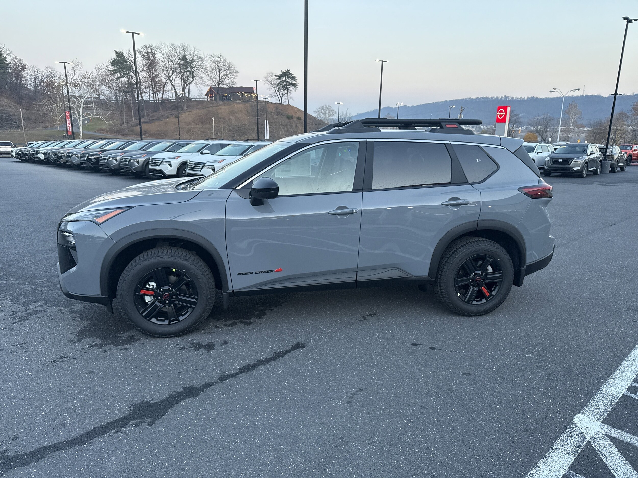 2026 Nissan Rogue SV photo 2