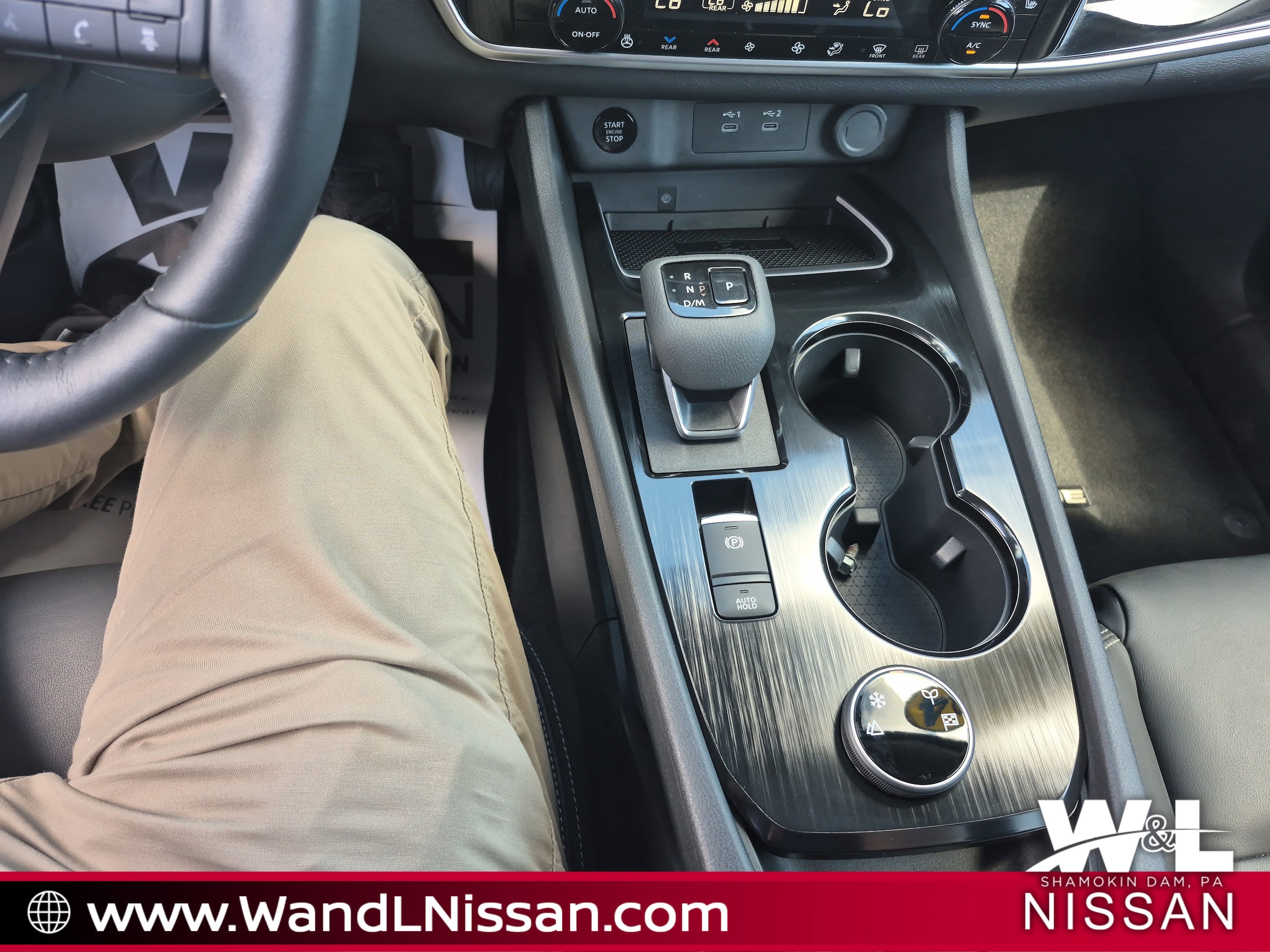 2024 Nissan Rogue SL - Photo 13