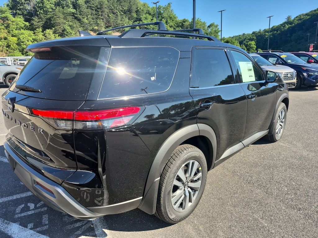New 2026 Nissan Pathfinder SL SUV