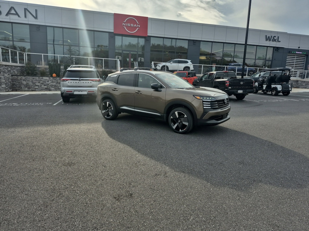 New 2026 Nissan Kicks SR SUV