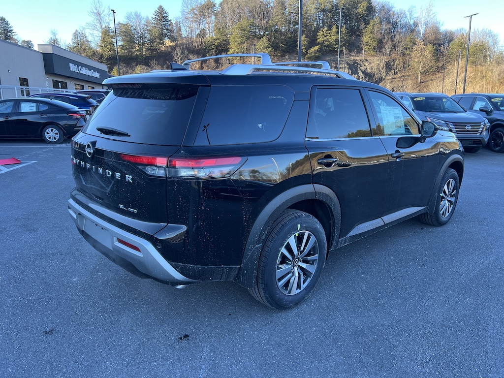 New 2025 Nissan Pathfinder SL SUV