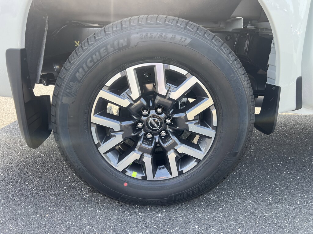 New 2026 Nissan Frontier SV Truck Crew Cab