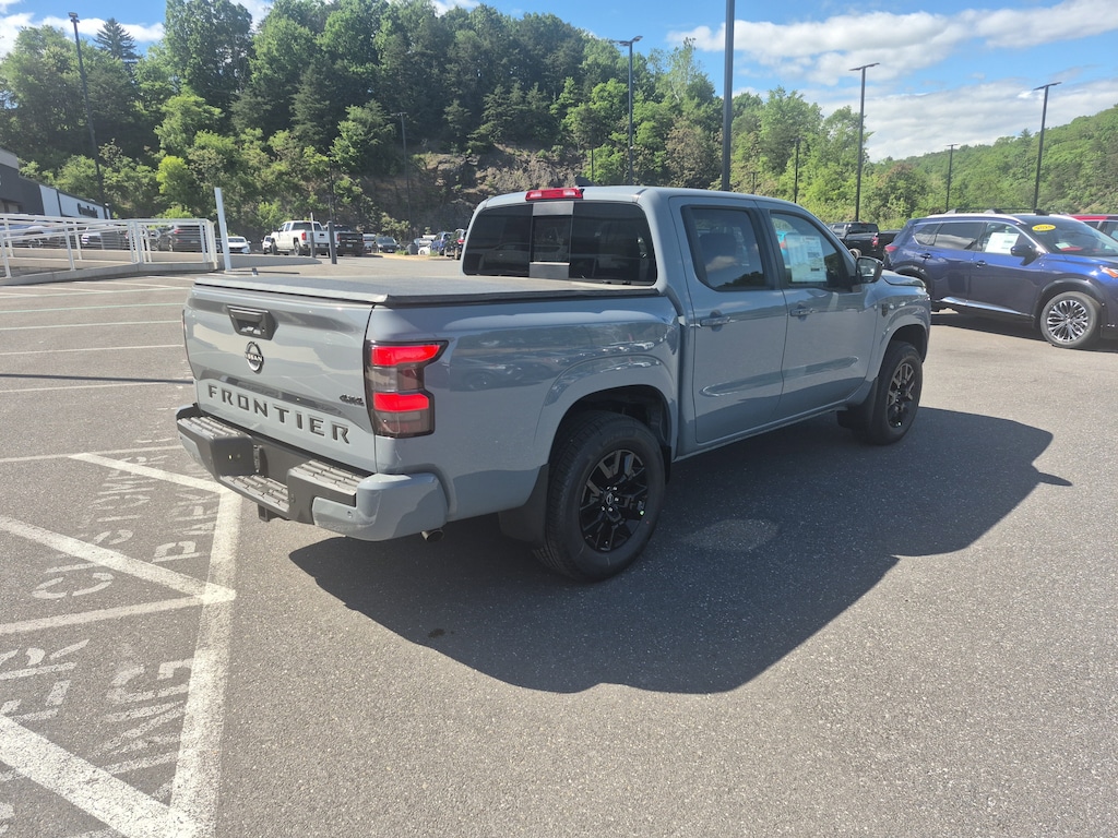 New 2026 Nissan Frontier SV Truck Crew Cab
