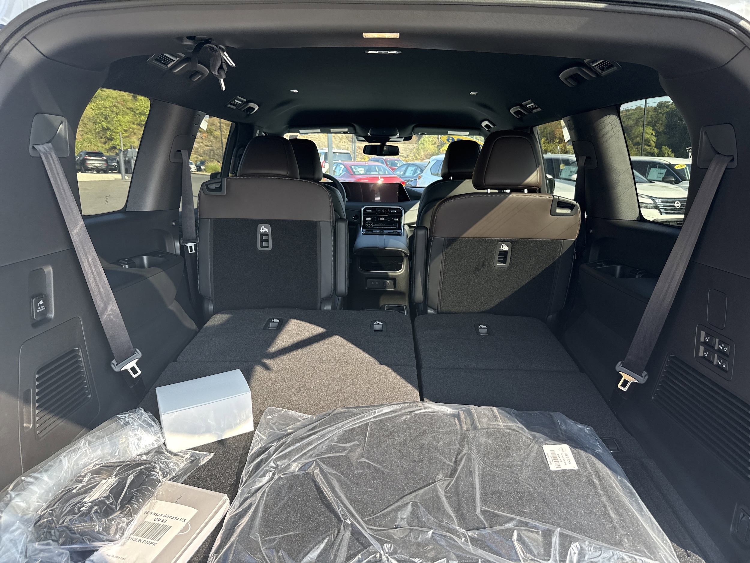 2026 Nissan Armada SL - Photo 16