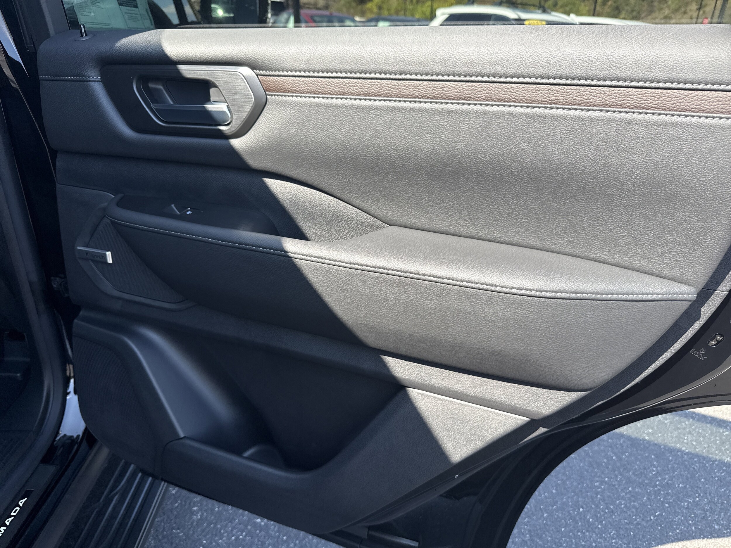 2026 Nissan Armada SL - Photo 12