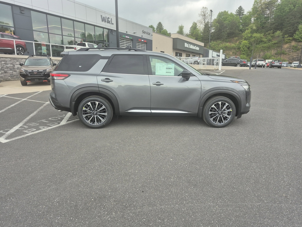 New 2026 Nissan Pathfinder Platinum SUV