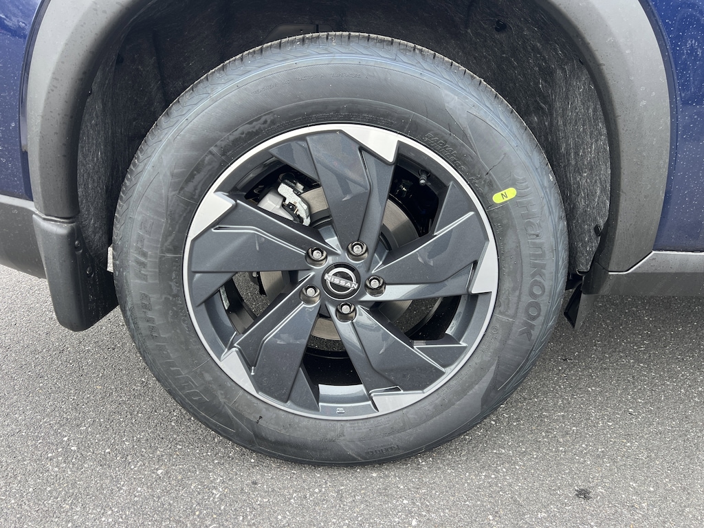 New 2026 Nissan Rogue SV SUV