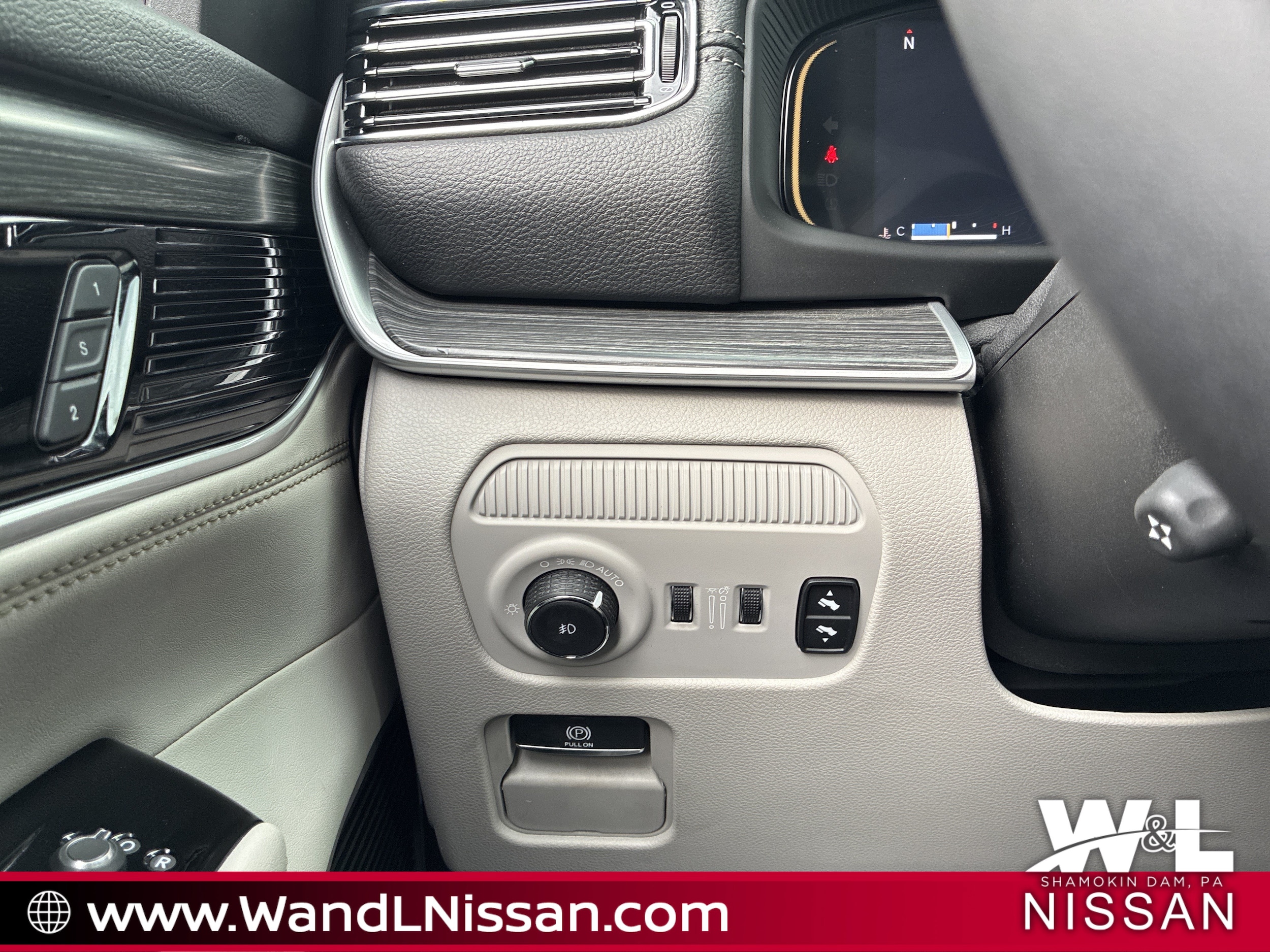 2023 Jeep Wagoneer Series III - Photo 17