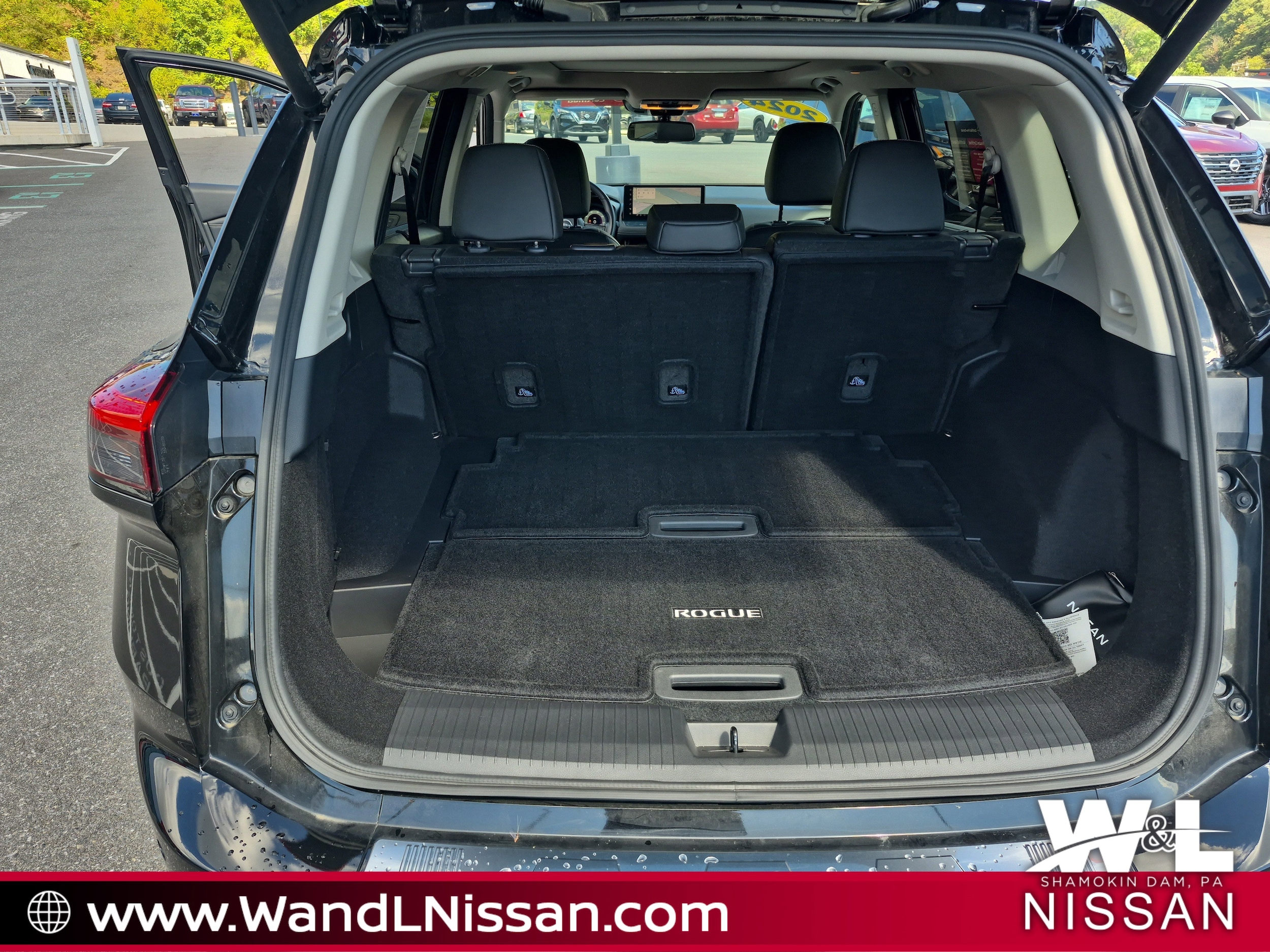 2024 Nissan Rogue SL - Photo 18