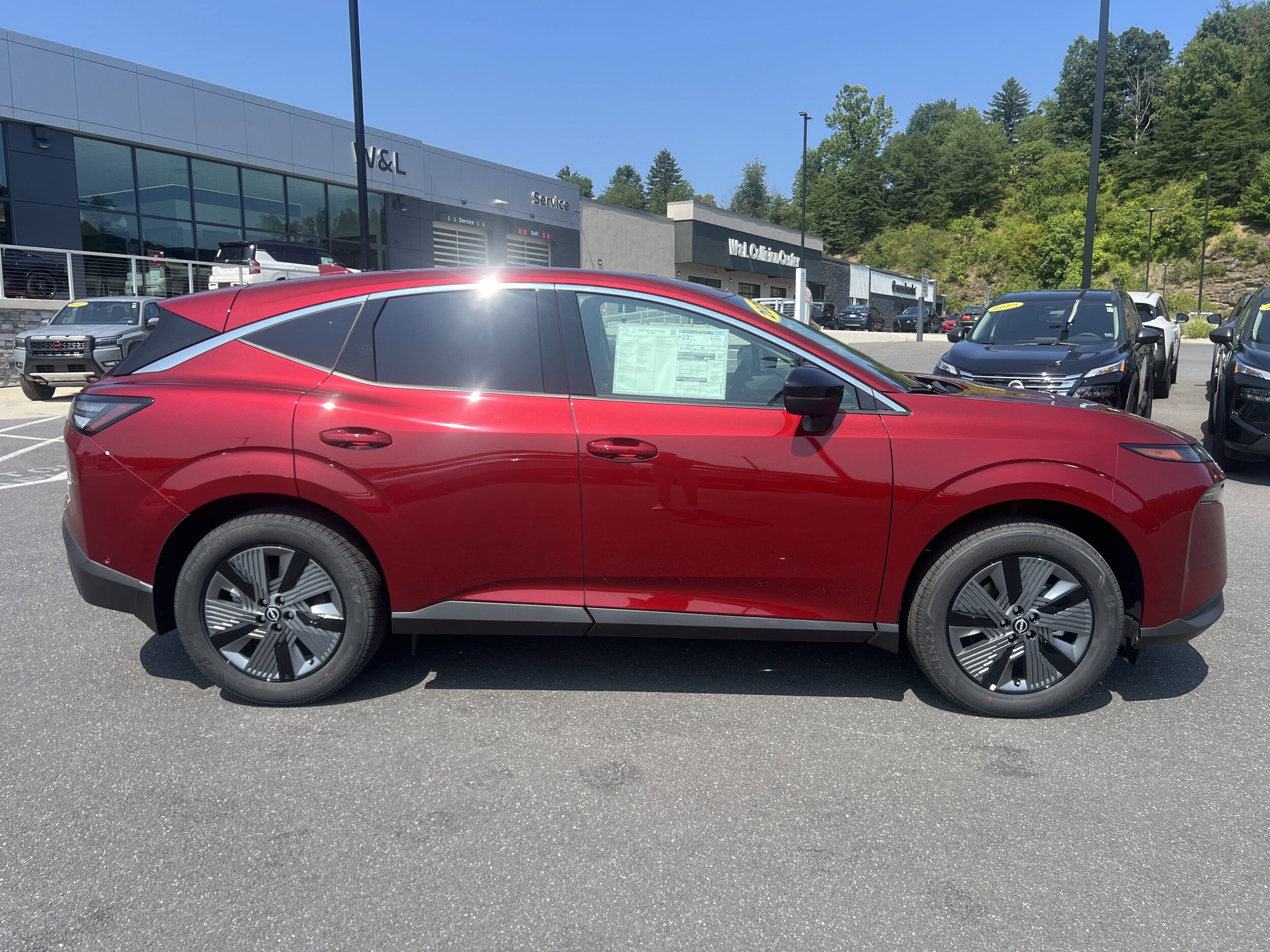 2025 Nissan Murano SL photo 2