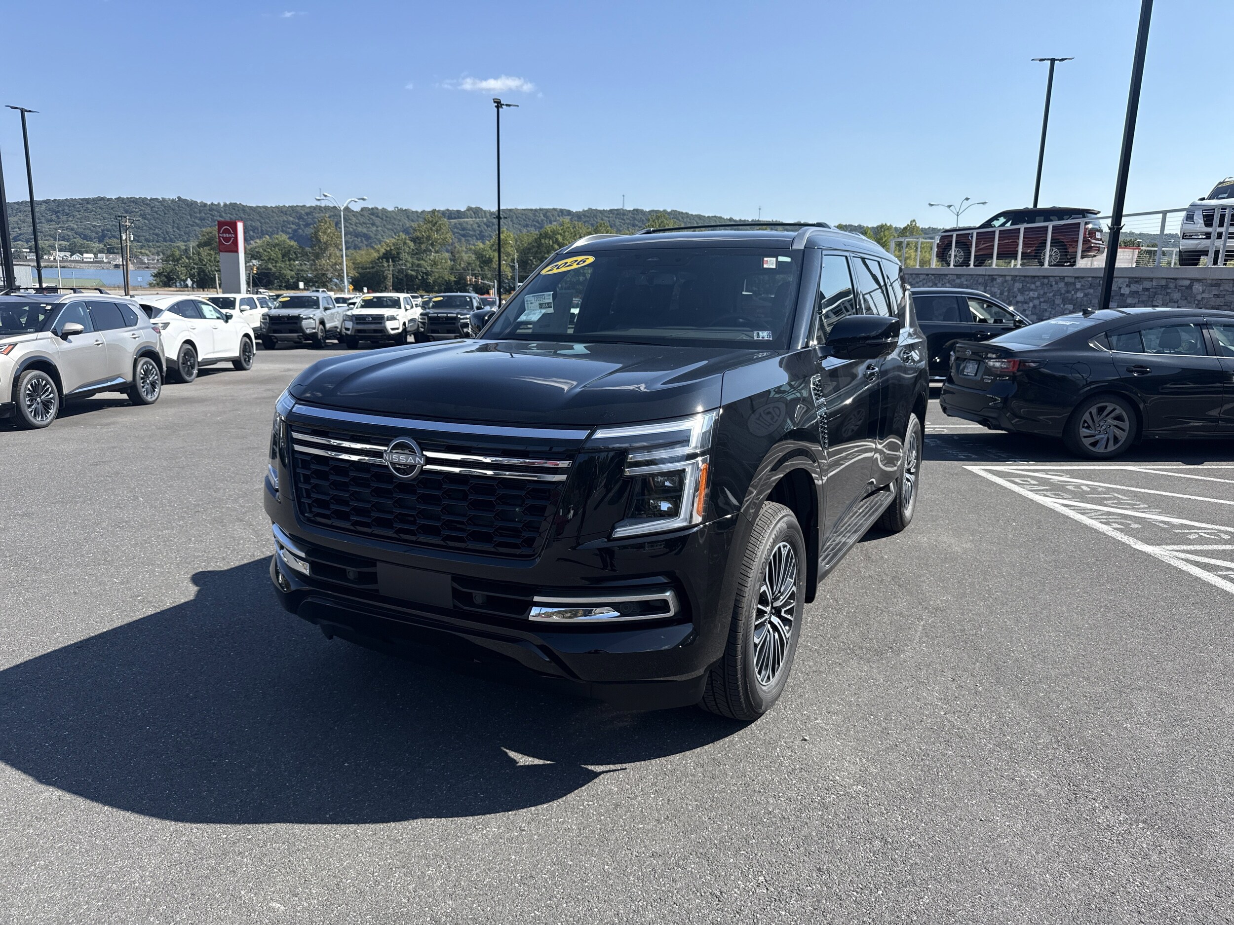 2026 Nissan Armada SL photo 3