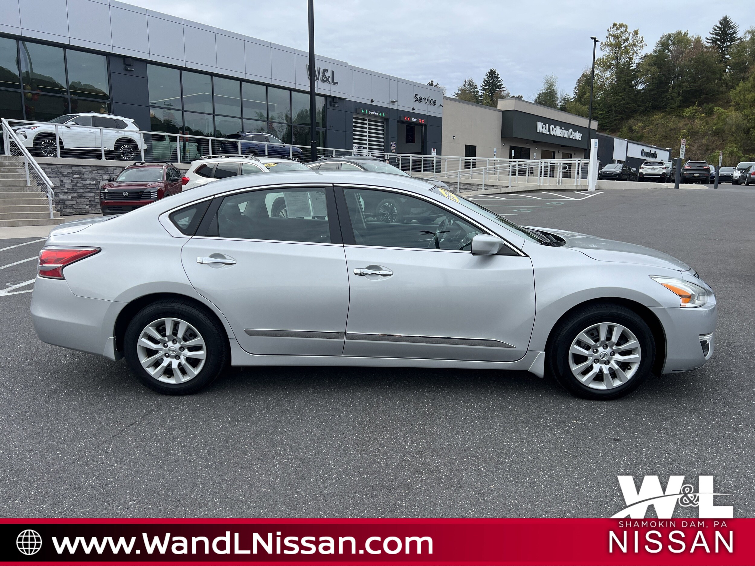 2015 Nissan Altima 2.5 S photo 2