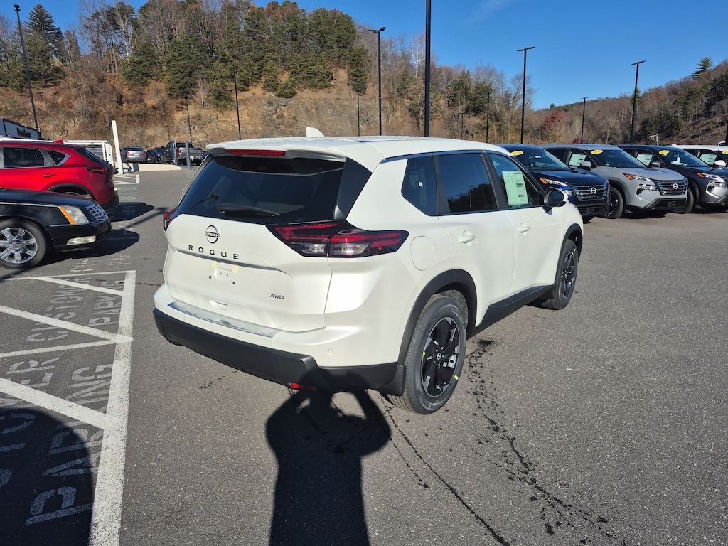 New 2026 Nissan Rogue SV SUV