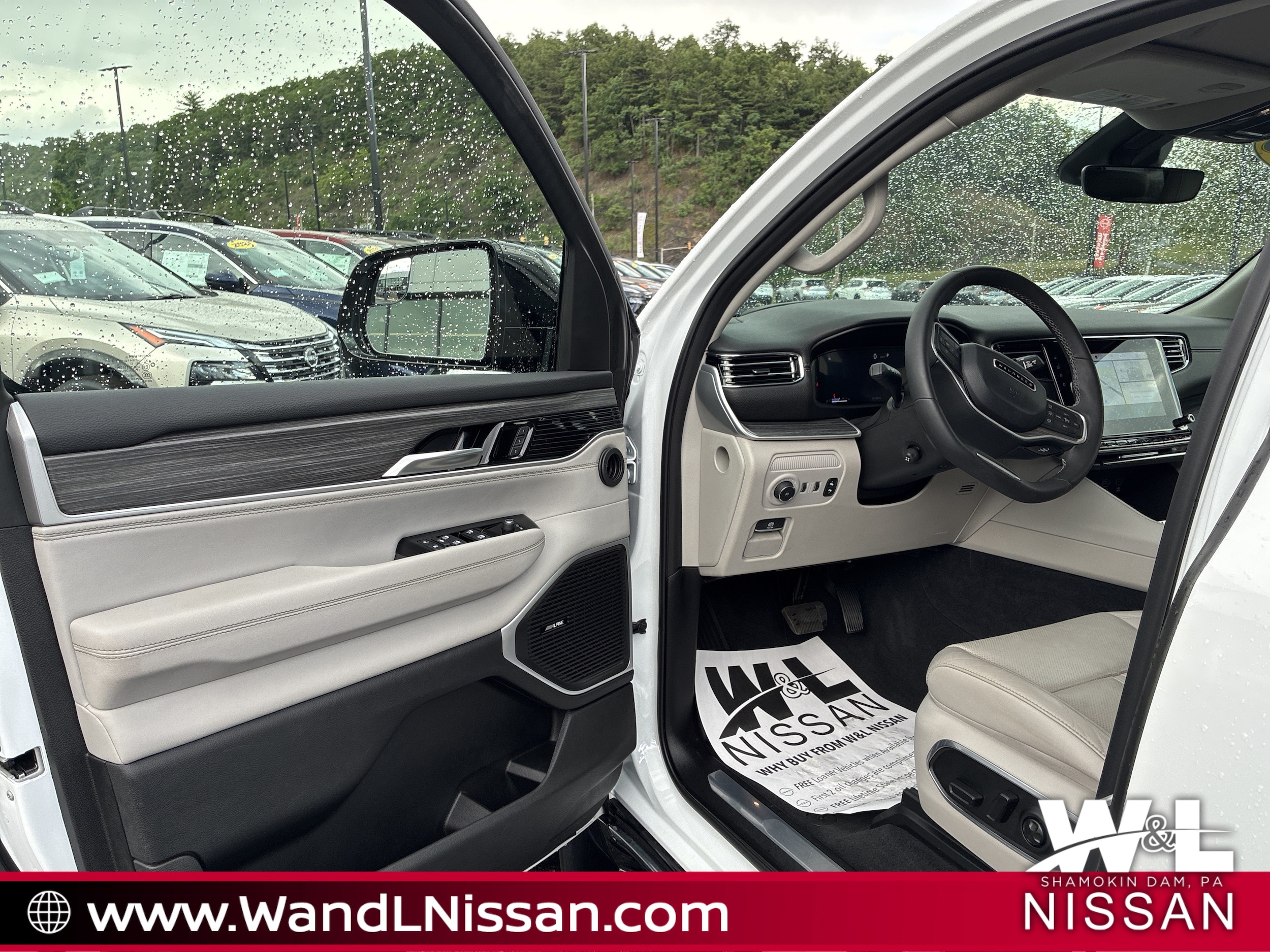 2023 Jeep Wagoneer Series III - Photo 10
